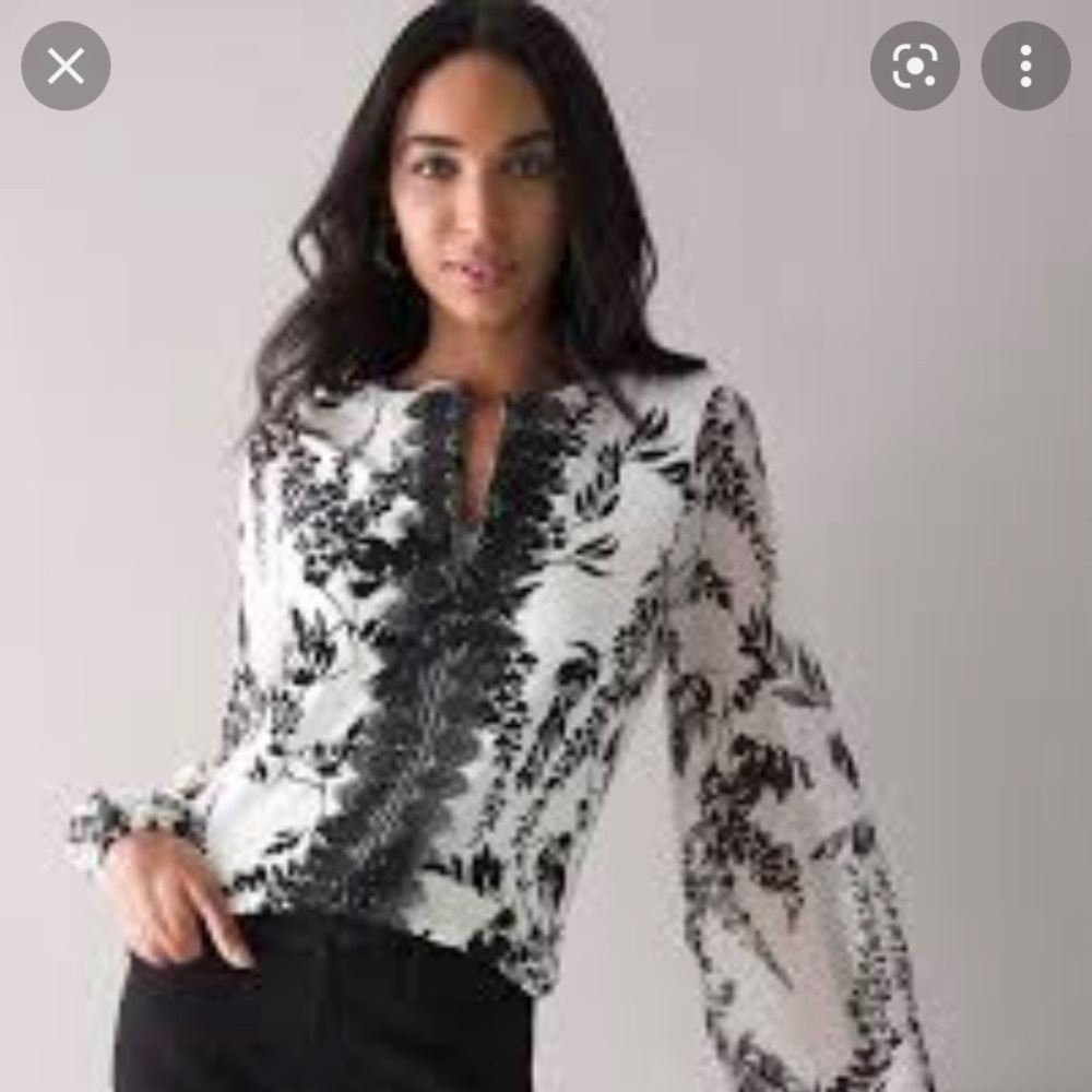 Black & white floral lace top